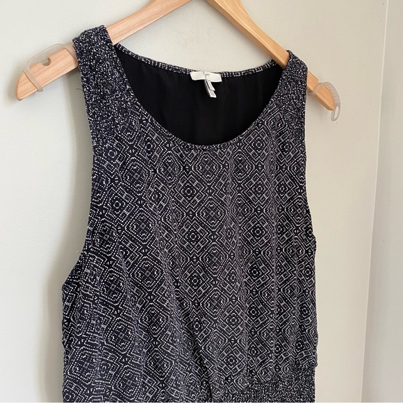 JOIE Lawska in Caviar Black Porcelain Print Silk Smocked Blouson Dress Sz Large - Picture 3 of 10